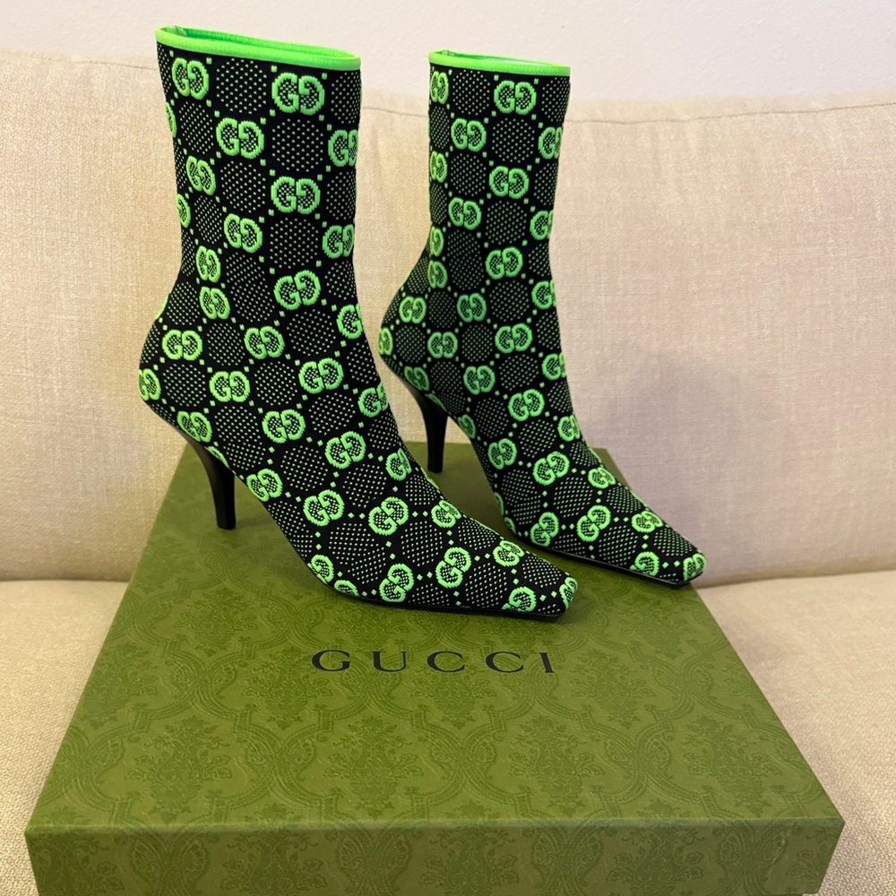Brand new and authentic Gucci heels